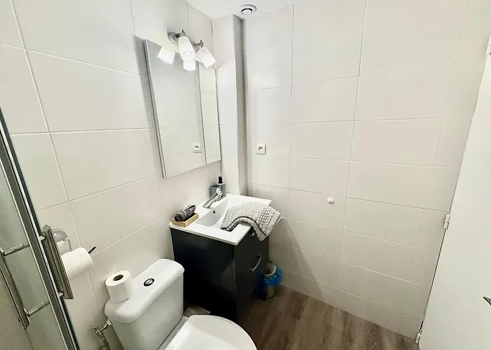 Joyeuse Escale à La Gare - 368 *